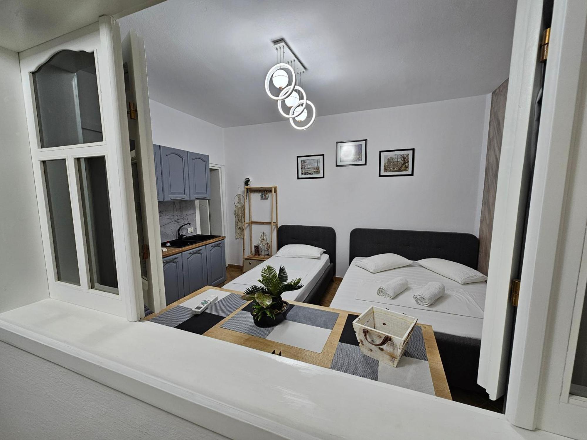 Studio Vlora Room photo